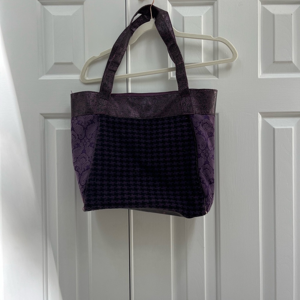 **Taylor Swift Wonderstruck Tote**